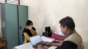 Lisa Yati Akhiri Penderitaan Pernikahan dengan Tindakan Tragis