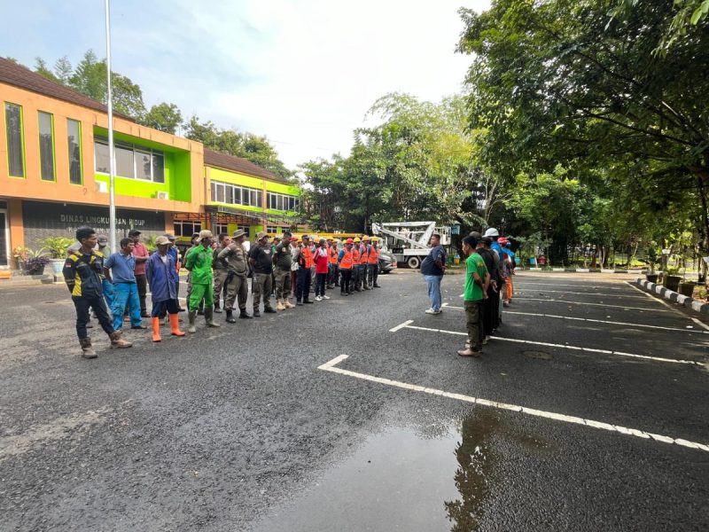 PLN UP3 Lahat Perbaiki Jaringan Listrik Sambut Ramadhan, Pastikan Ibadah Masyarakat Nyaman